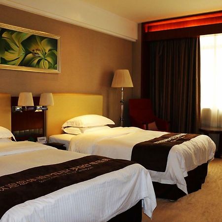 Wuhan Tianchimel Hotel Экстерьер фото