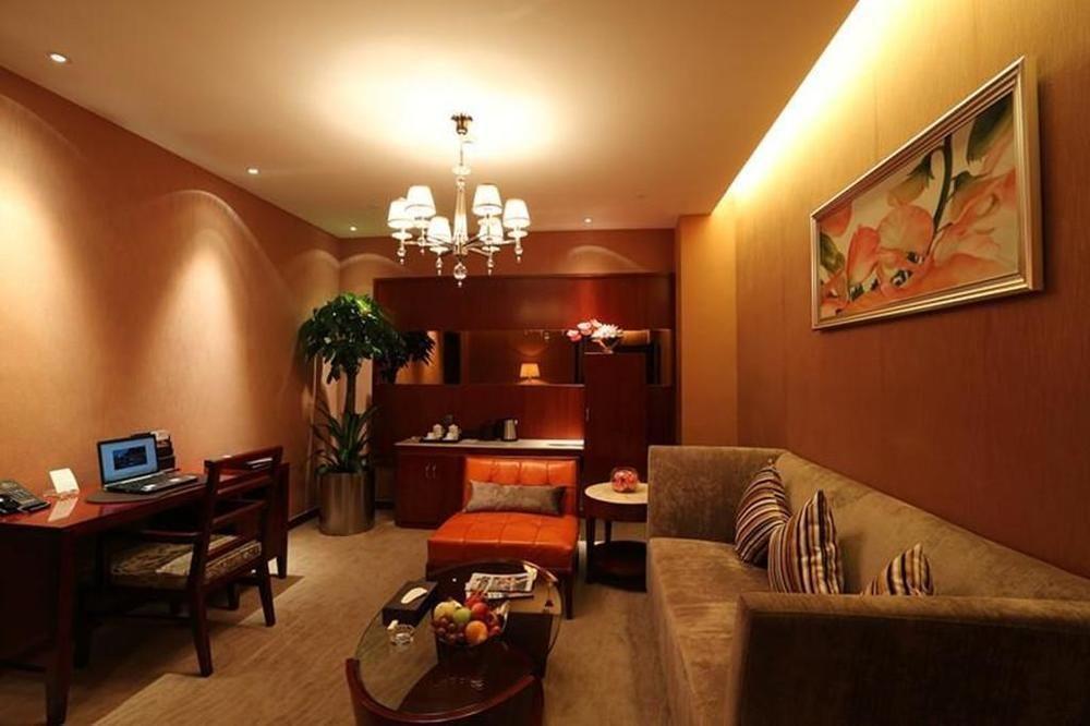 Wuhan Tianchimel Hotel Экстерьер фото