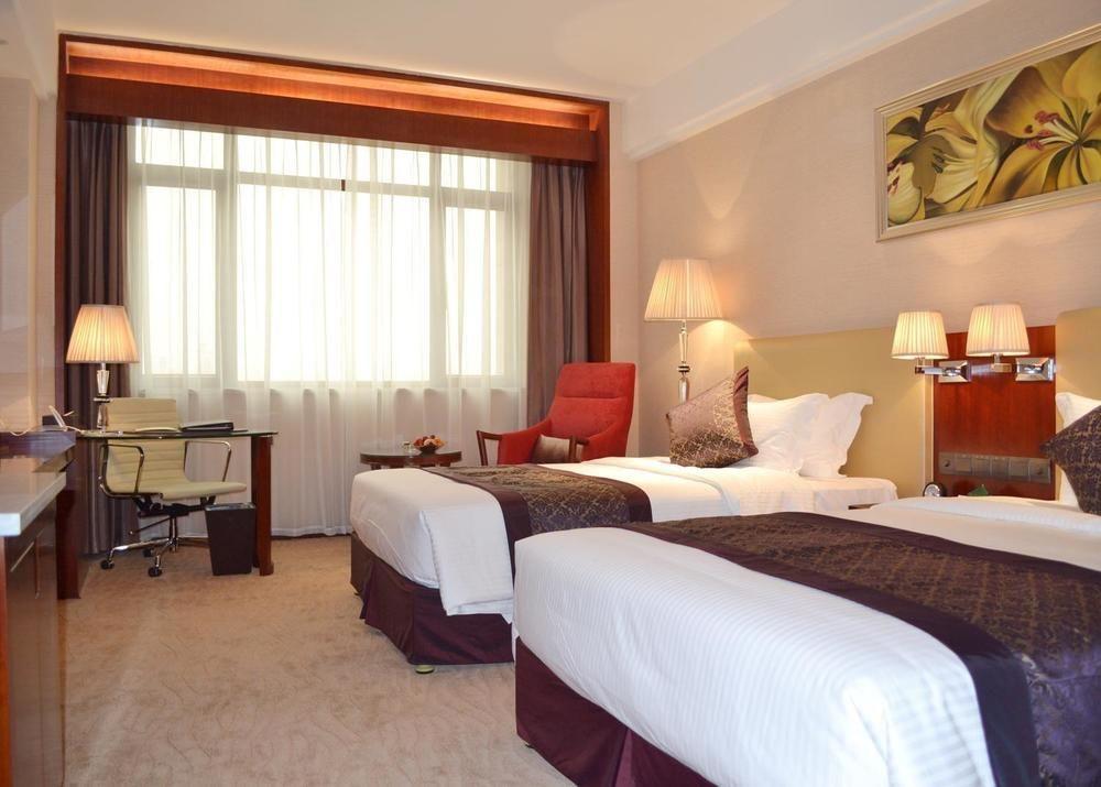 Wuhan Tianchimel Hotel Экстерьер фото