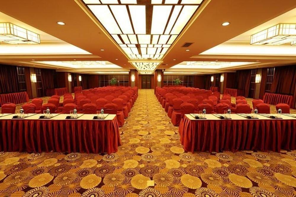 Wuhan Tianchimel Hotel Экстерьер фото