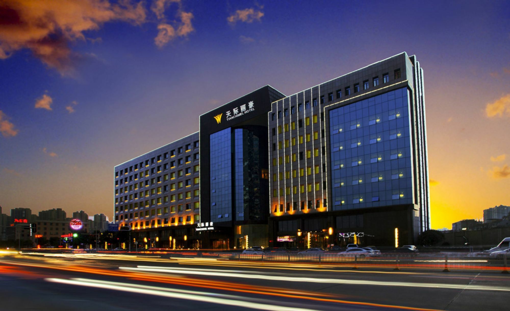 Wuhan Tianchimel Hotel Экстерьер фото
