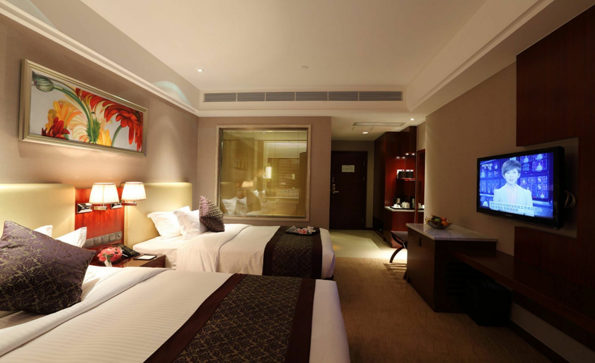 Wuhan Tianchimel Hotel Экстерьер фото