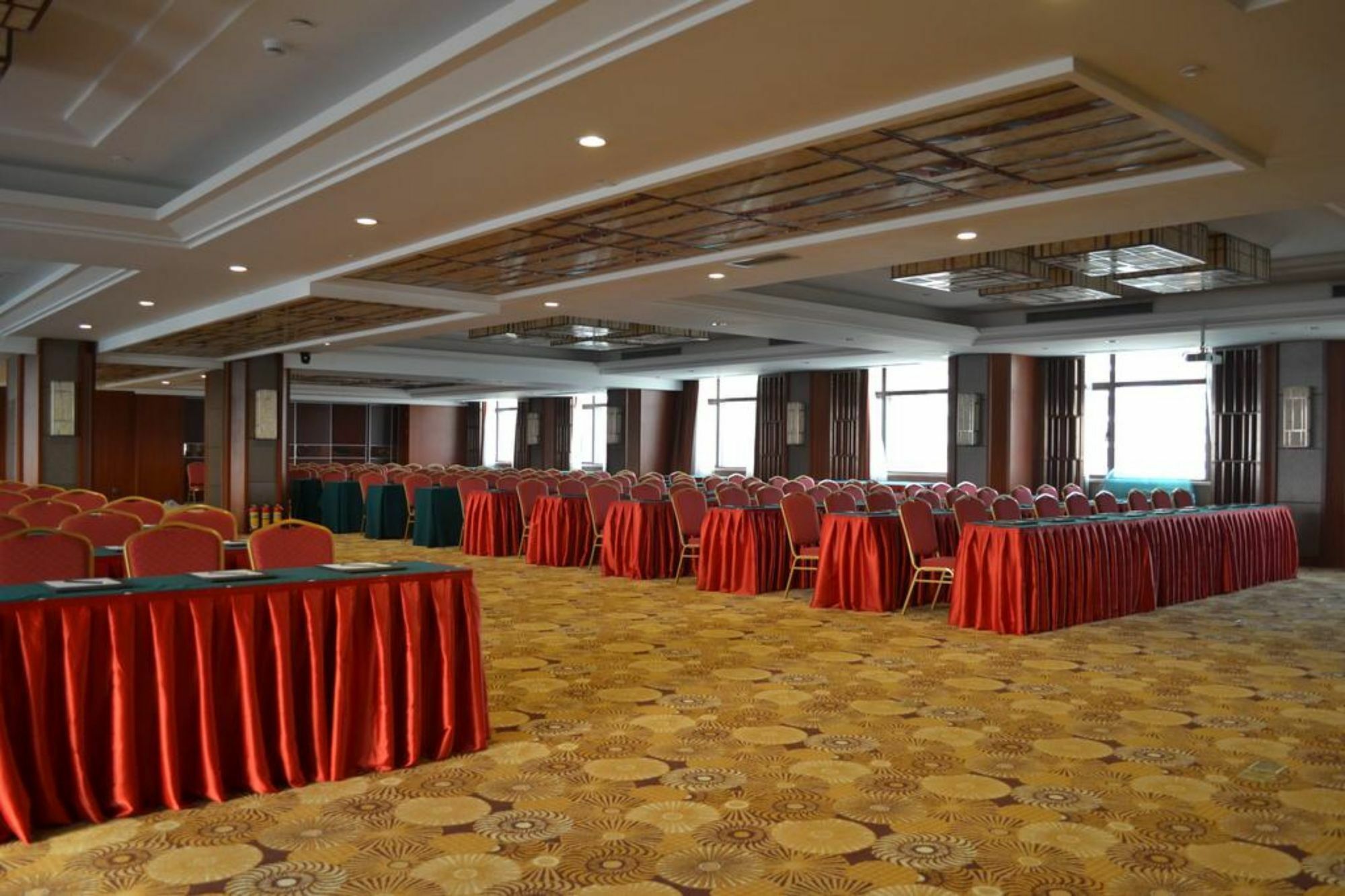 Wuhan Tianchimel Hotel Экстерьер фото